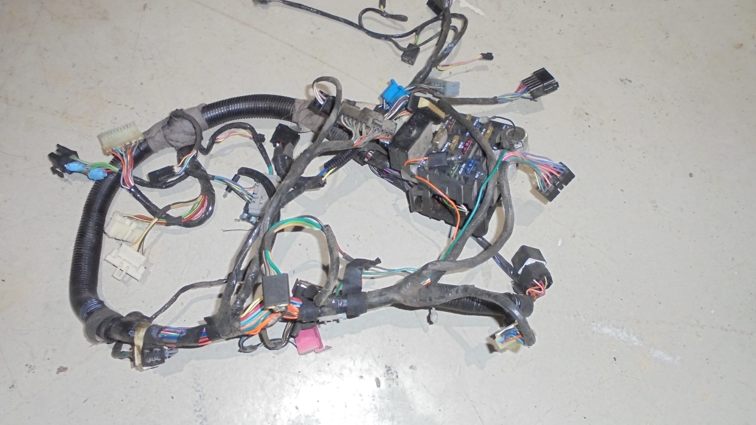 19871990 JEEP YJ 4/6 CLY DASH WIRING HARNESS One Jeep Jeep Parts