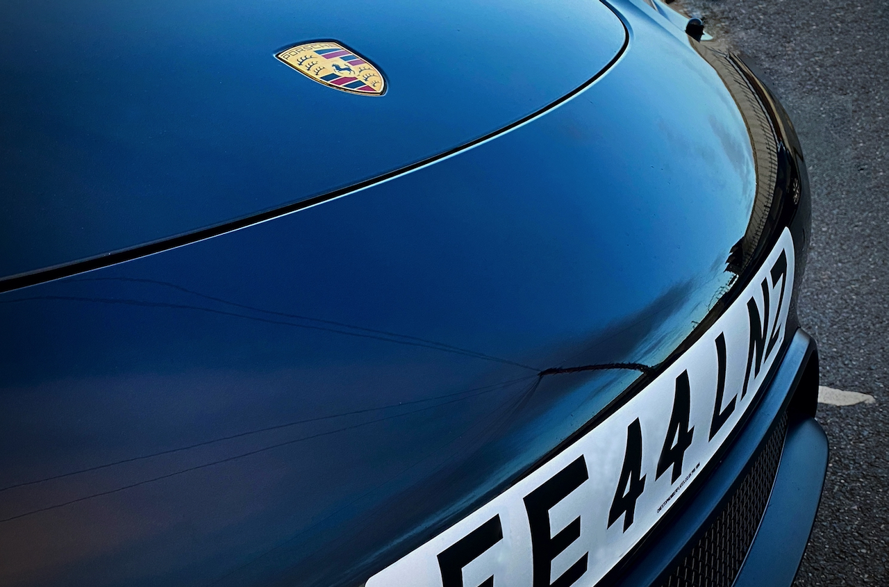 Superior Quality Reflective Vinyl Adhesive Number Plates, Printed