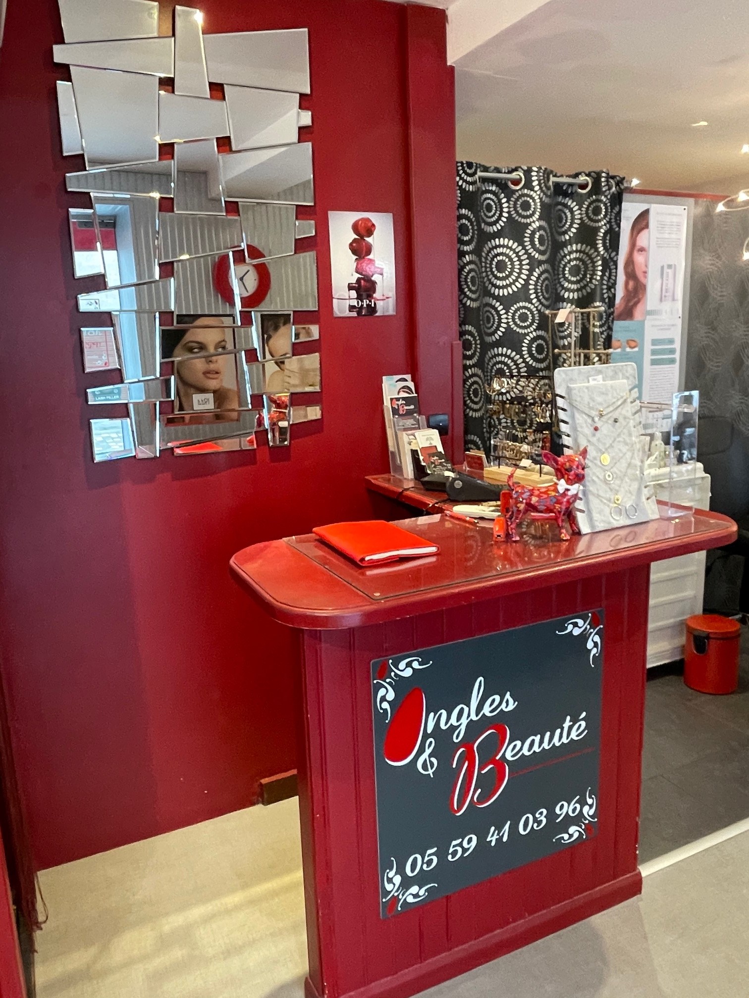 Salon Ongles & Beauté Salon Ongles et Beauté