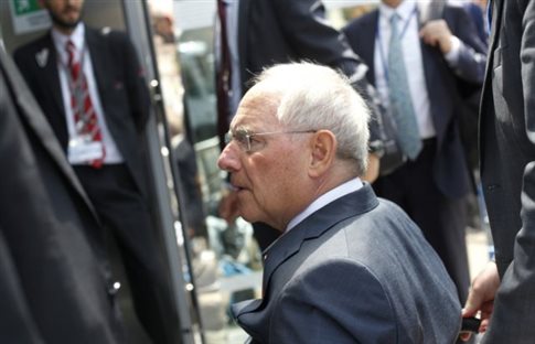 Αποτέλεσμα εικόνας για «Ξαναχτύπησε» ο Σόιμπλε