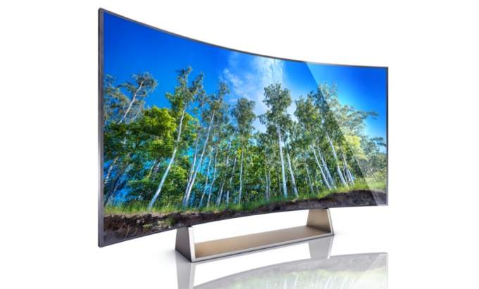 Is a Curved Monitor Better? The Pros Vs. The Cons Is a Curved Monitor Better? The Pros Vs. The Cons