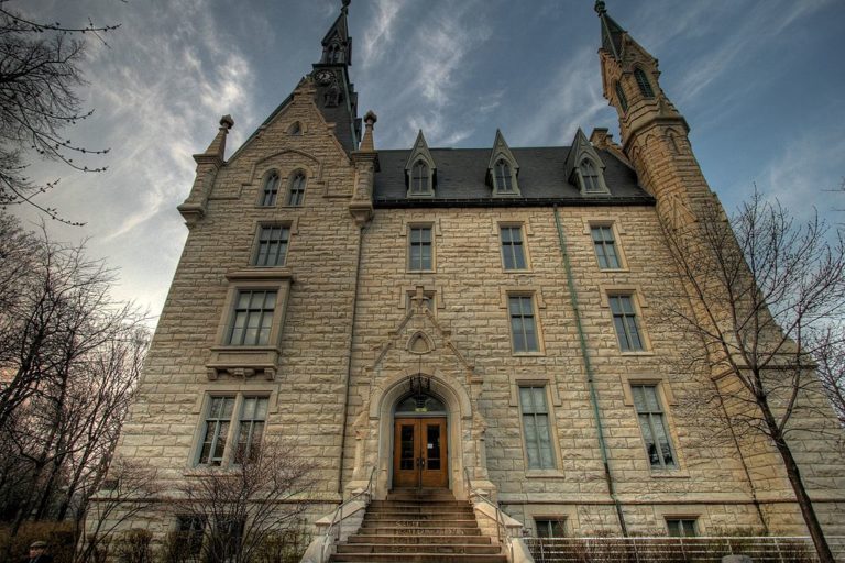 Northwestern University Tuition, Rankings, Majors, Alumni