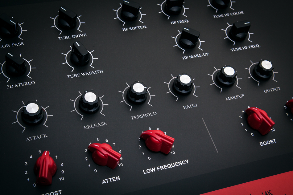 Studio & Equipment ONLINE MASTERING STUDIO.EU