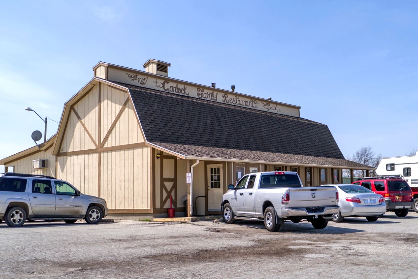 Carlock Family Restaurant In Illinois Is A Countryside Restaurant