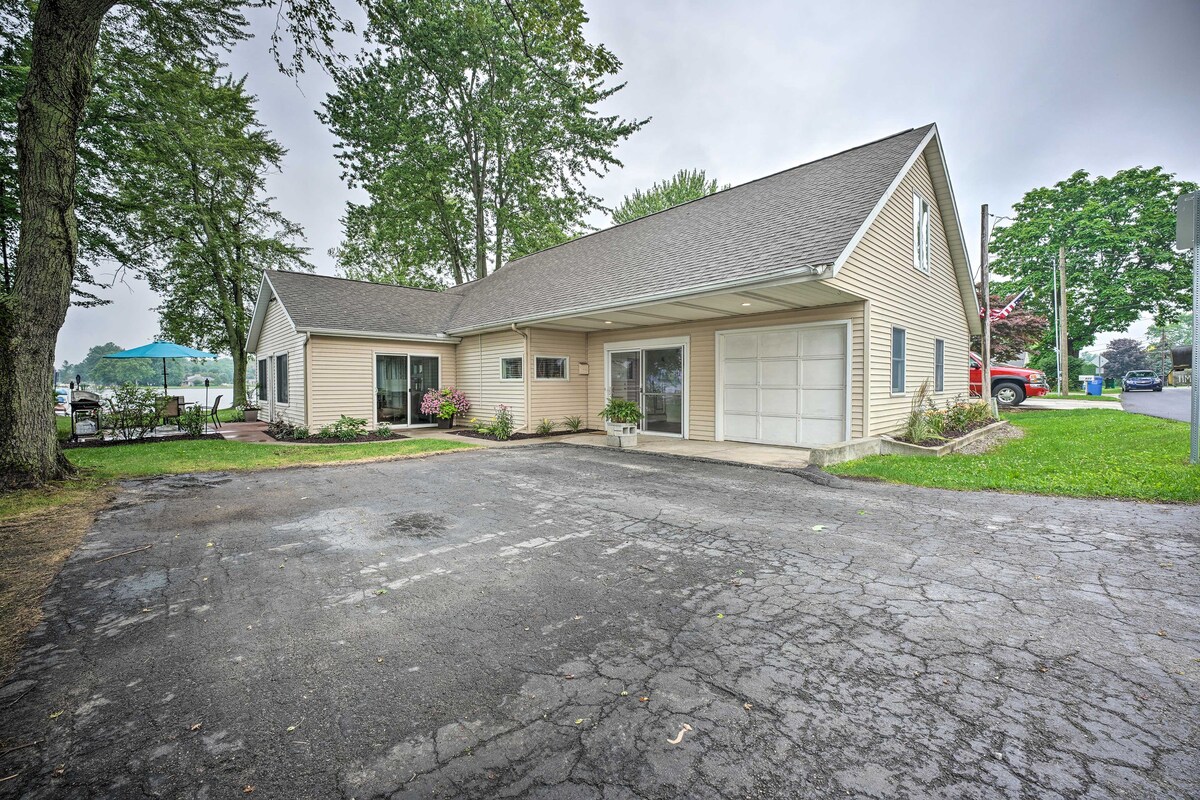 This Amazing Lake House Rental In Indiana Could Be Yours Tonight