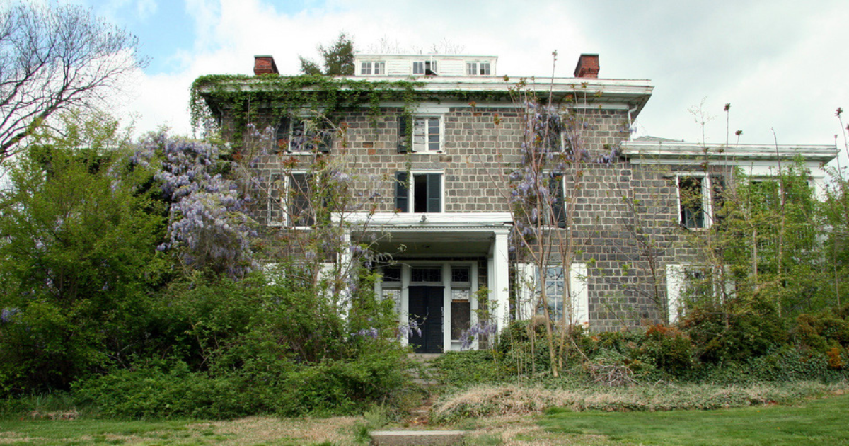 Nature Is Reclaiming 9 Abandoned Places In Delaware