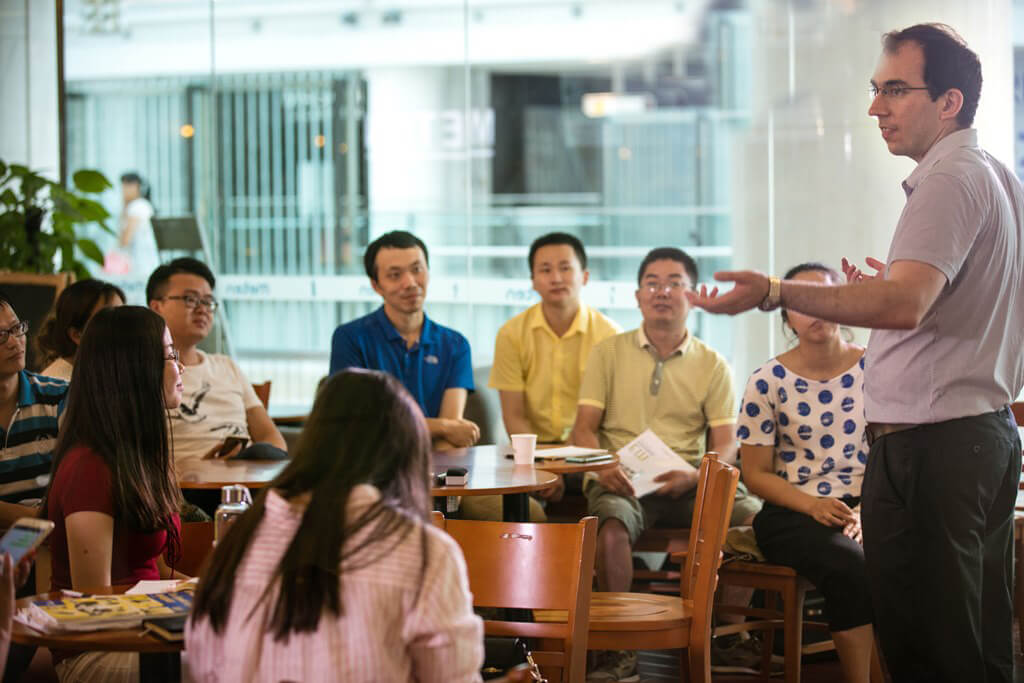 12 Companies to Teach English Online to Chinese Students