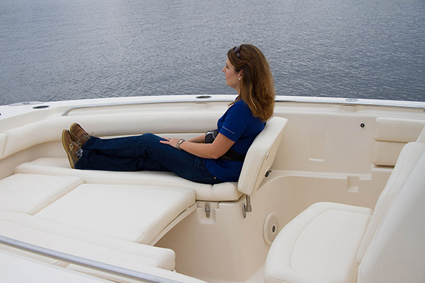 GradyWhite Launches New Canyon 271 FS On The Water