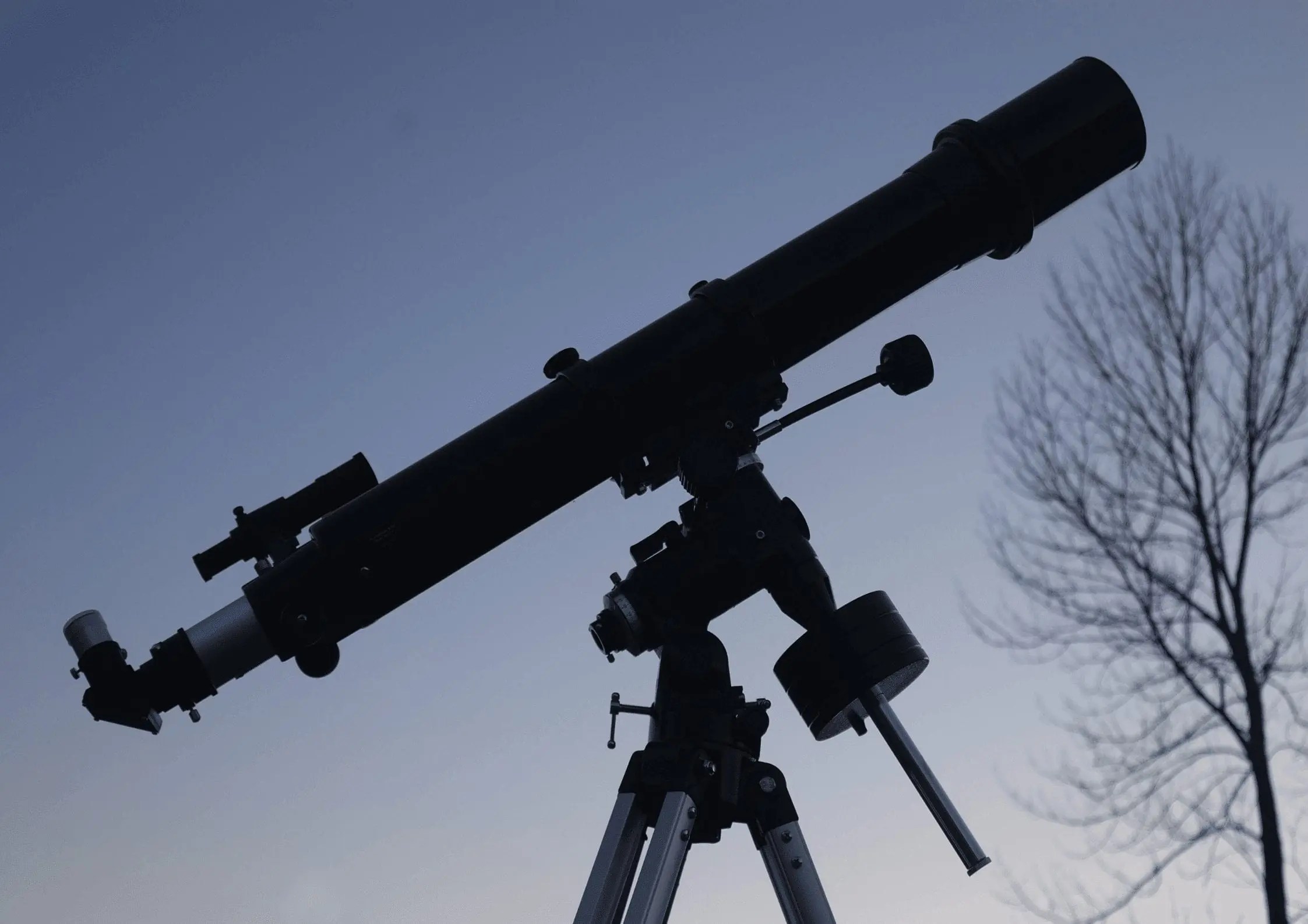 Refractor vs Reflector Telescope What is the Difference?