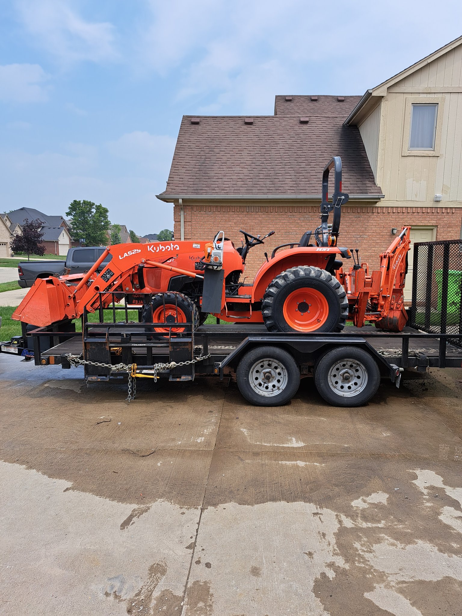 Help with overall length of MX5200 with Loader & Backhoe