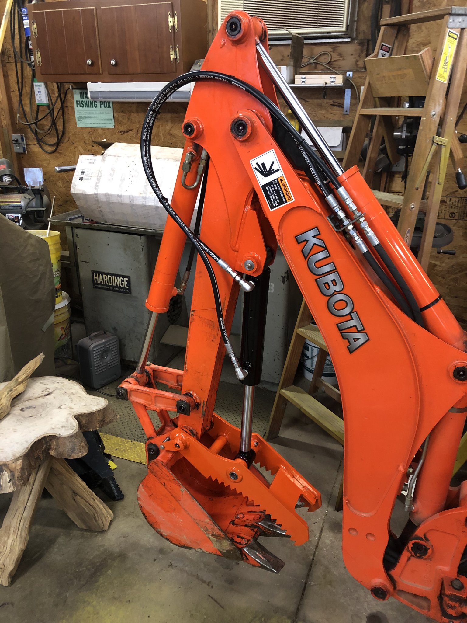 BX23S Hydraulic thumb on backhoe OrangeTractorTalks Everything Kubota