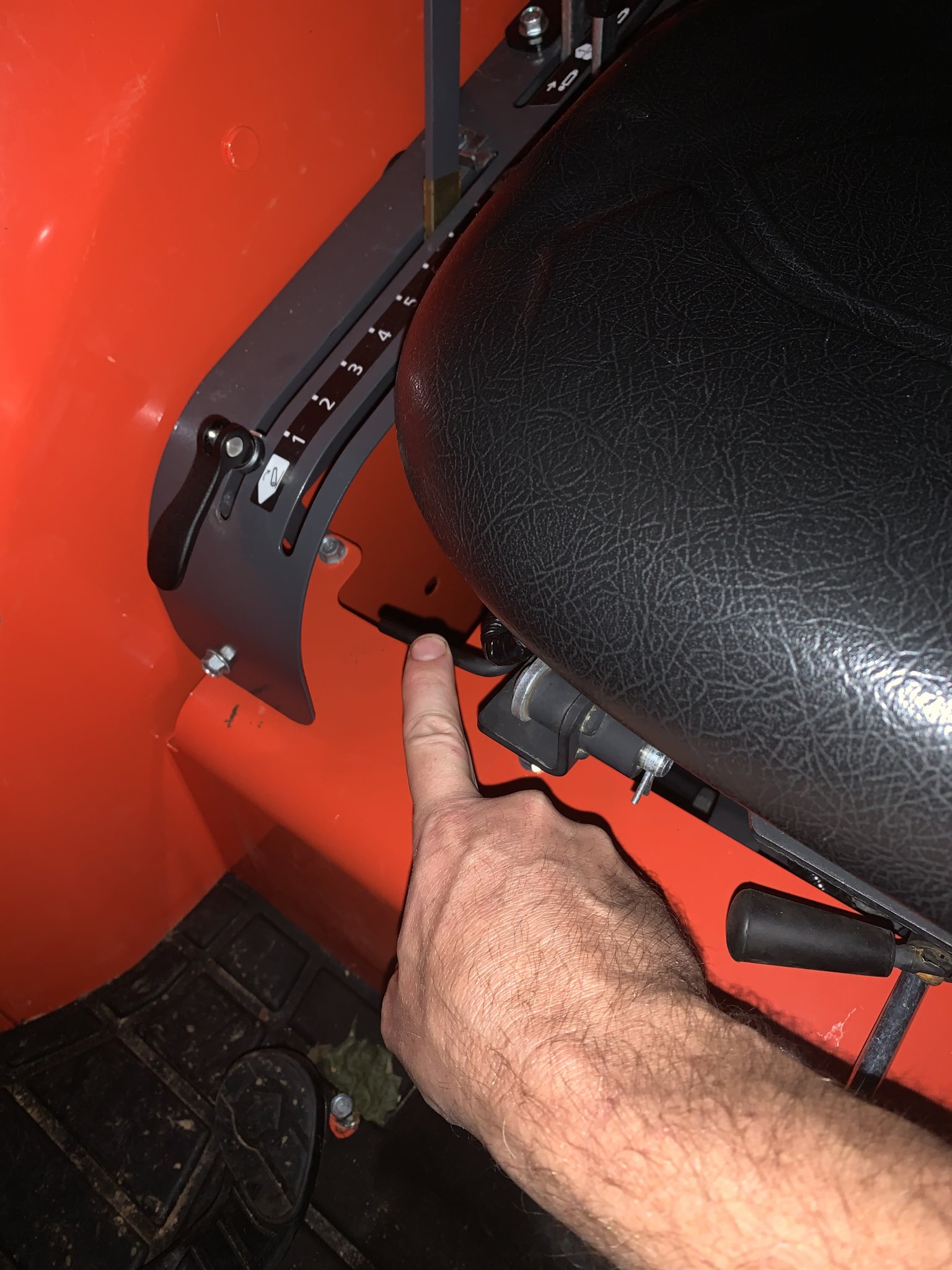 How to adjust Kubota mx5400 seat forward? OrangeTractorTalks
