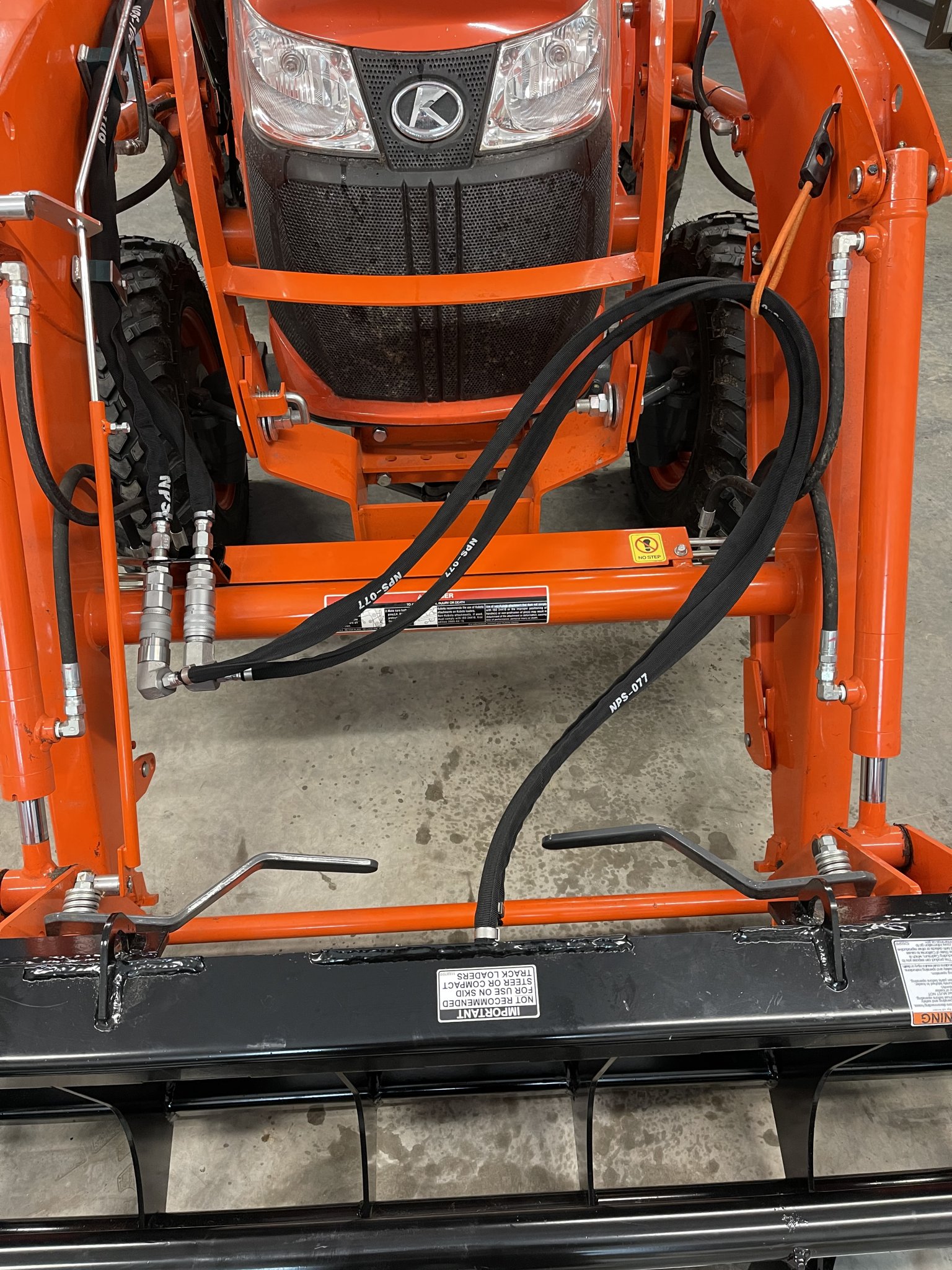 Securing extra hydraulic hose OrangeTractorTalks Everything Kubota