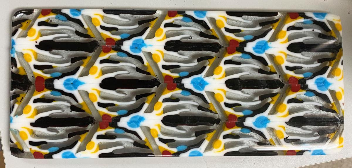 47276Hexagon Pattern Bar Dam Rainbow Art Glass Distributor of Art