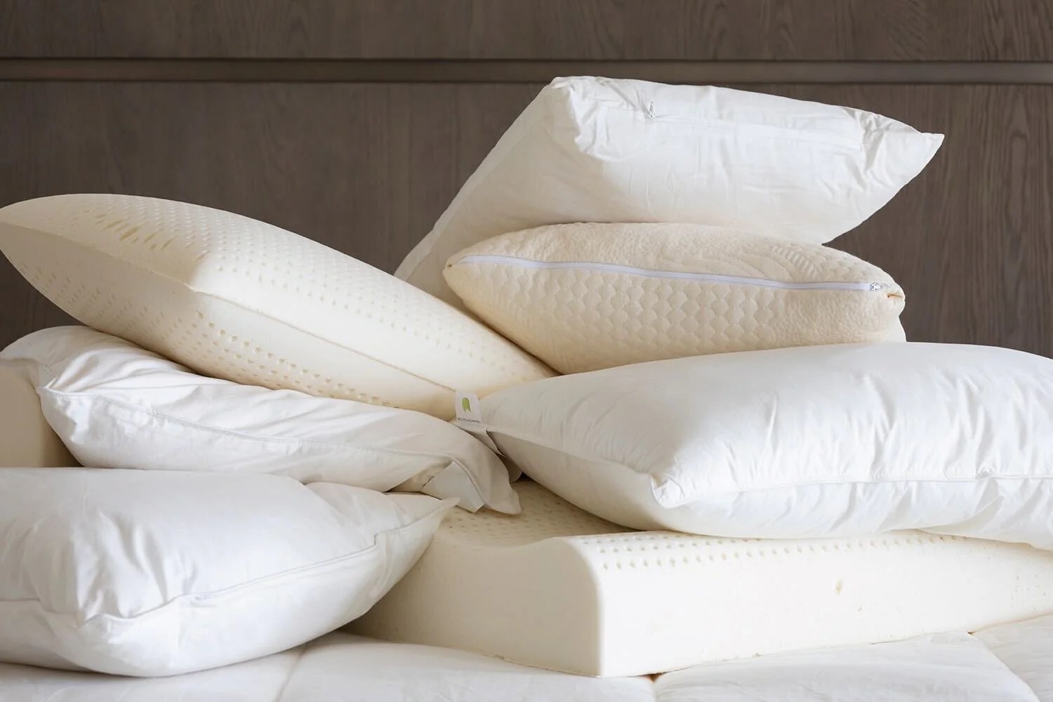 Buy Best Organic Bedding, Mattress, Pillows, Comforters and Toppers