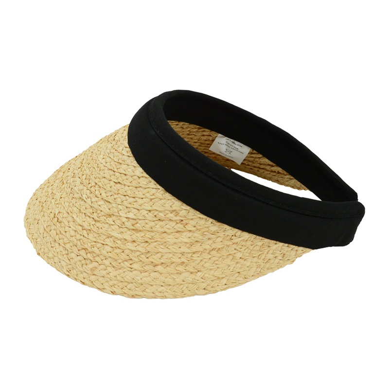 Raffia visor made from raffia braid