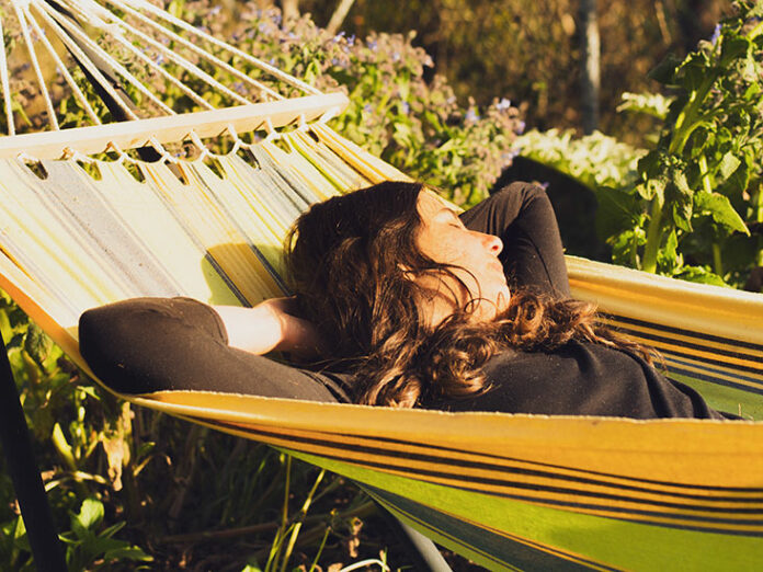 Why heat makes you tired, according to science Originol