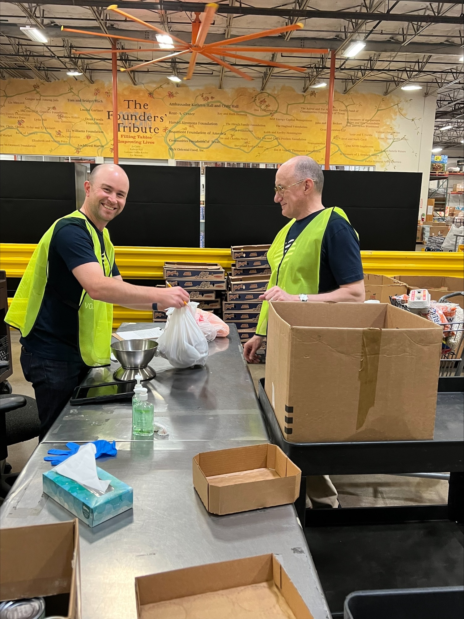 ORIX USA’s Legal & Compliance Team Members Volunteer with Texas Food