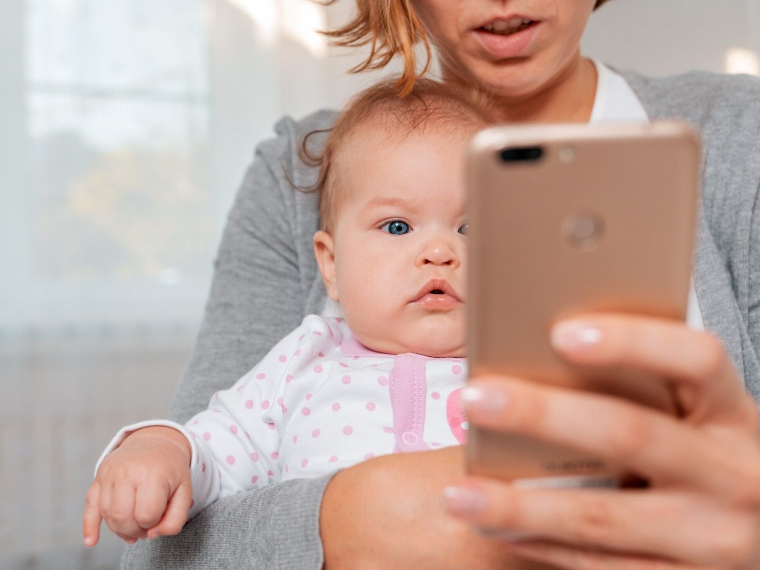 What does a screen do to a child's brain? The expert talks about