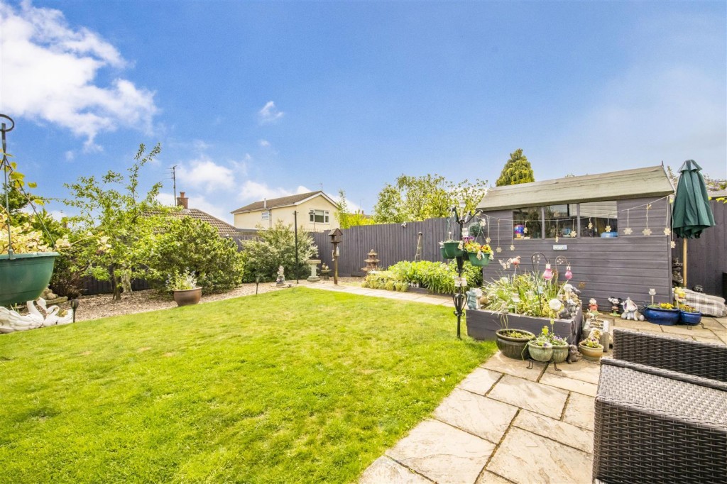 Woodland Avenue, Barton Seagrave, Kettering, 2 bedroom, Bungalow