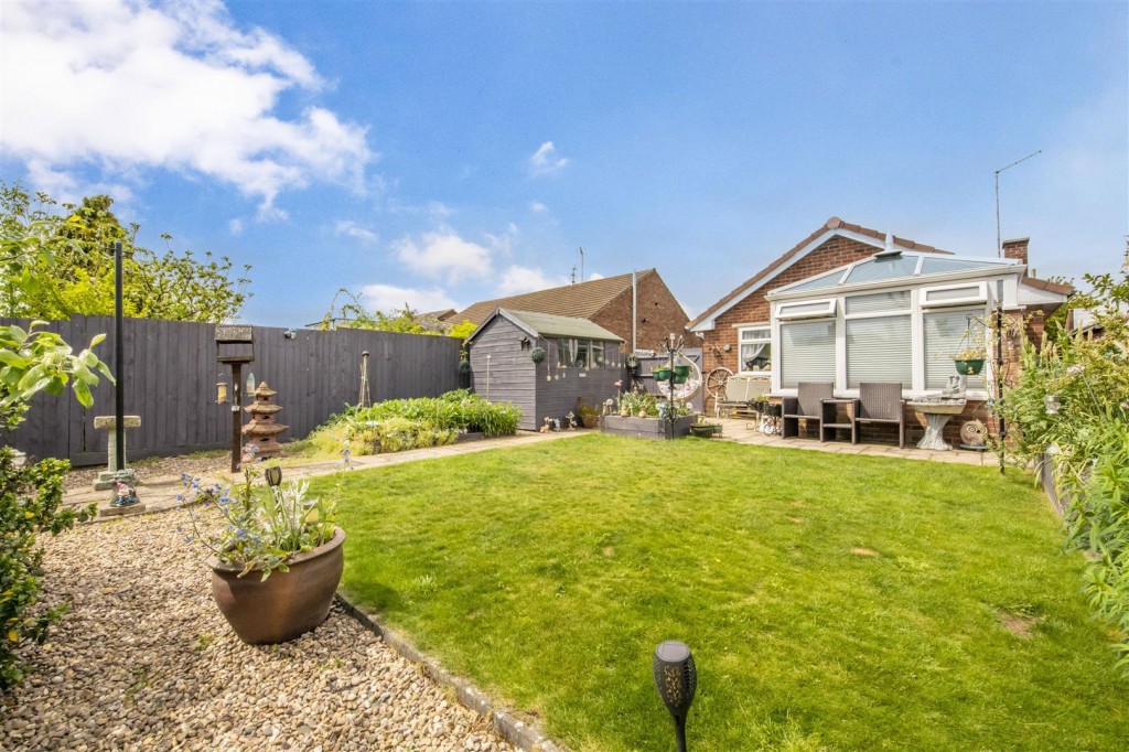 Woodland Avenue, Barton Seagrave, Kettering, 2 bedroom, Bungalow