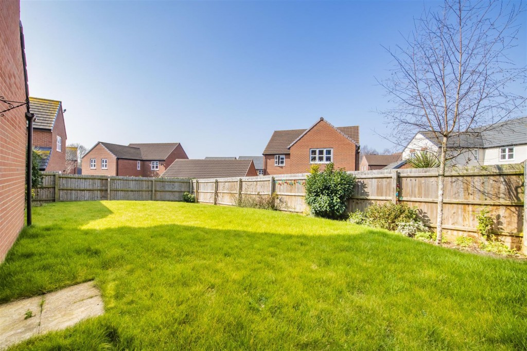 Kingfisher Way, Burton Latimer, Kettering, 4 bedroom, House Detached