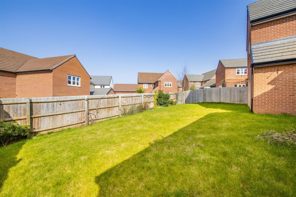 Kingfisher Way, Burton Latimer, Kettering, 4 bedroom, House Detached