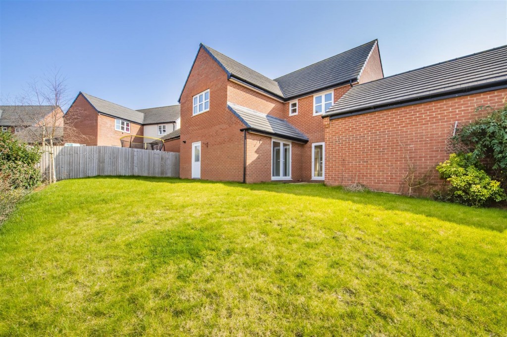 Kingfisher Way, Burton Latimer, Kettering, 4 bedroom, House Detached