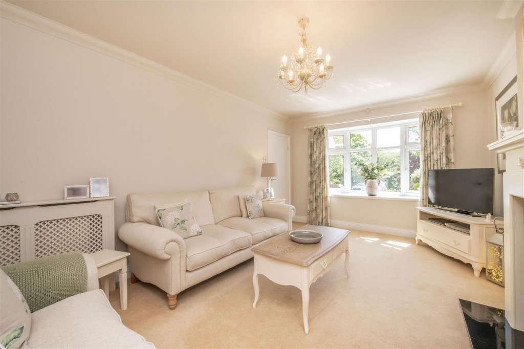 Cottingham Road, Corby, 4 bedroom, House Detached