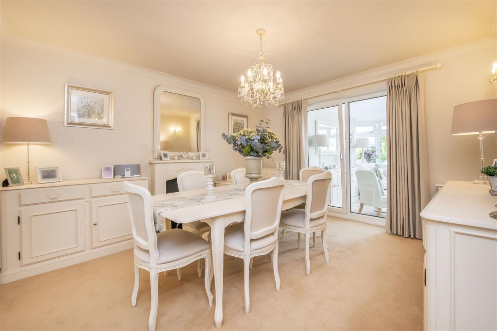 Cottingham Road, Corby, 4 bedroom, House Detached