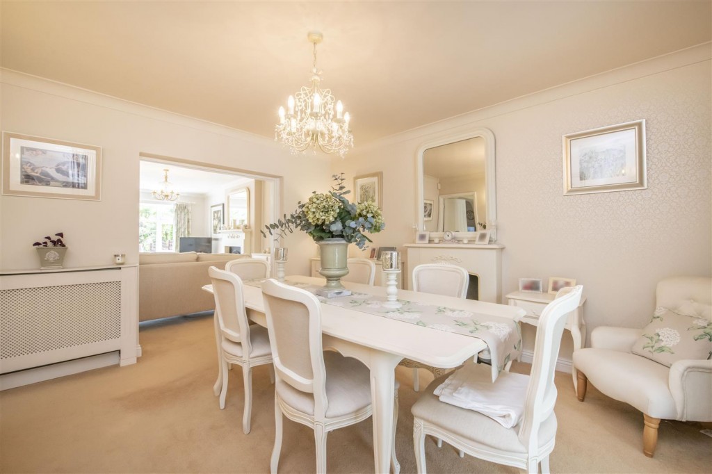 Cottingham Road, Corby, 4 bedroom, House Detached