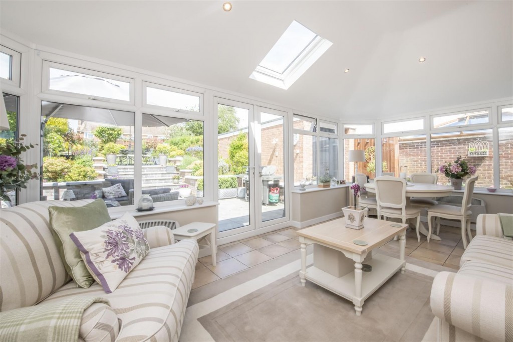 Cottingham Road, Corby, 4 bedroom, House Detached