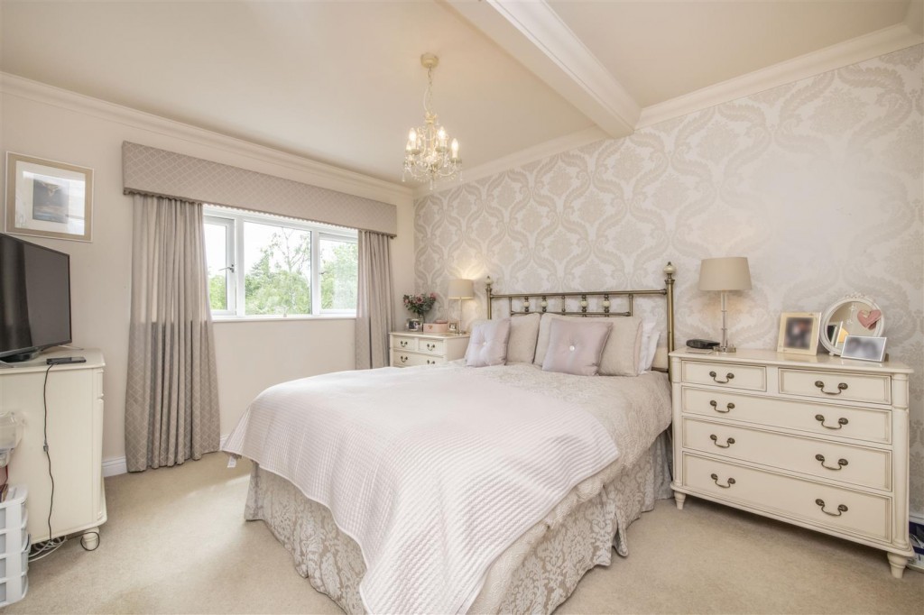 Cottingham Road, Corby, 4 bedroom, House Detached