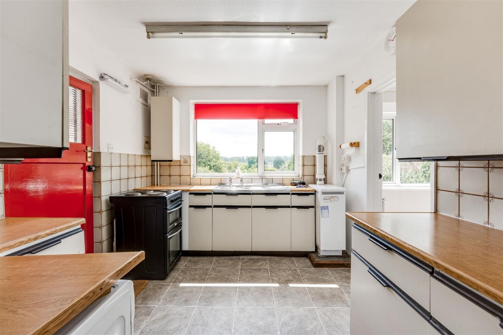 Pioneer Avenue, Desborough, 3 bedroom, House Detached