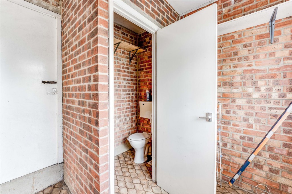 Pioneer Avenue, Desborough, 3 bedroom, House Detached