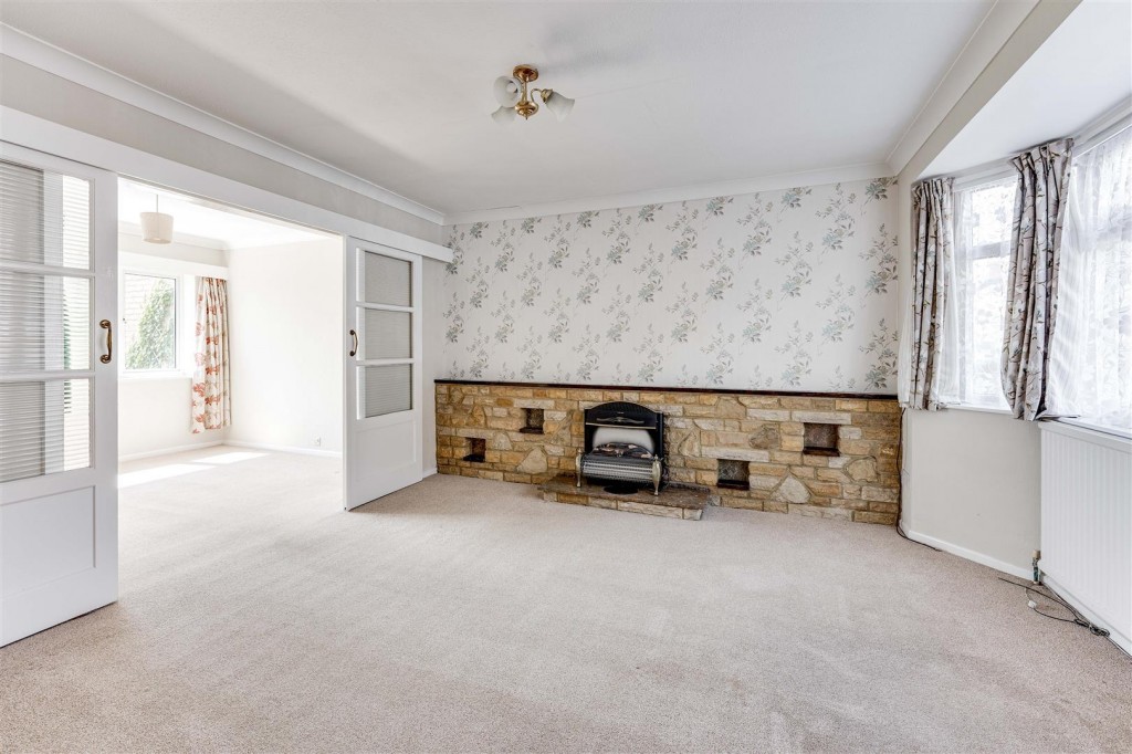 Pioneer Avenue, Desborough, 3 bedroom, House Detached