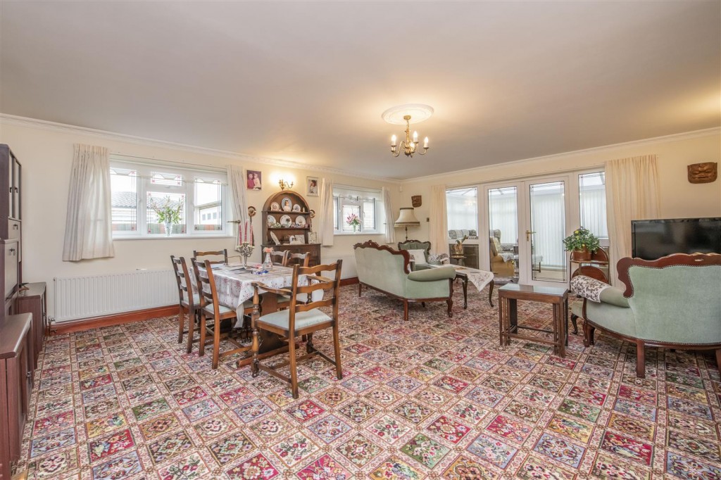 Copelands Road, Desborough, 2 bedroom, Bungalow