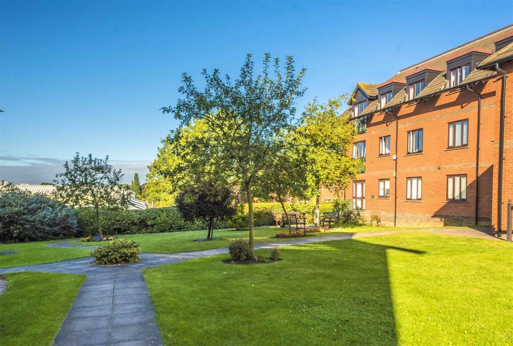 Oak Tree Court, Street, Kettering, 2 bedroom, Apartment