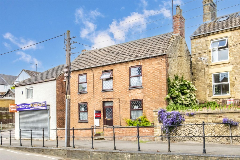 High Street, Irthlingborough,, 3 bedroom, House Mid Terrace