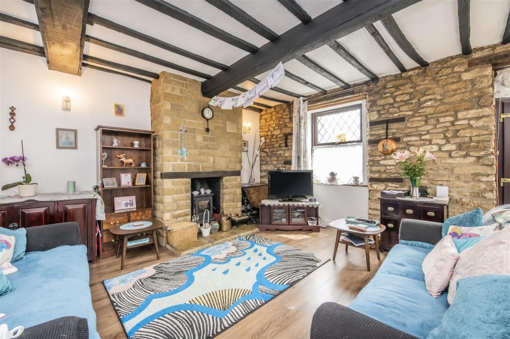 High Street, Irthlingborough,, 3 bedroom, House Mid Terrace