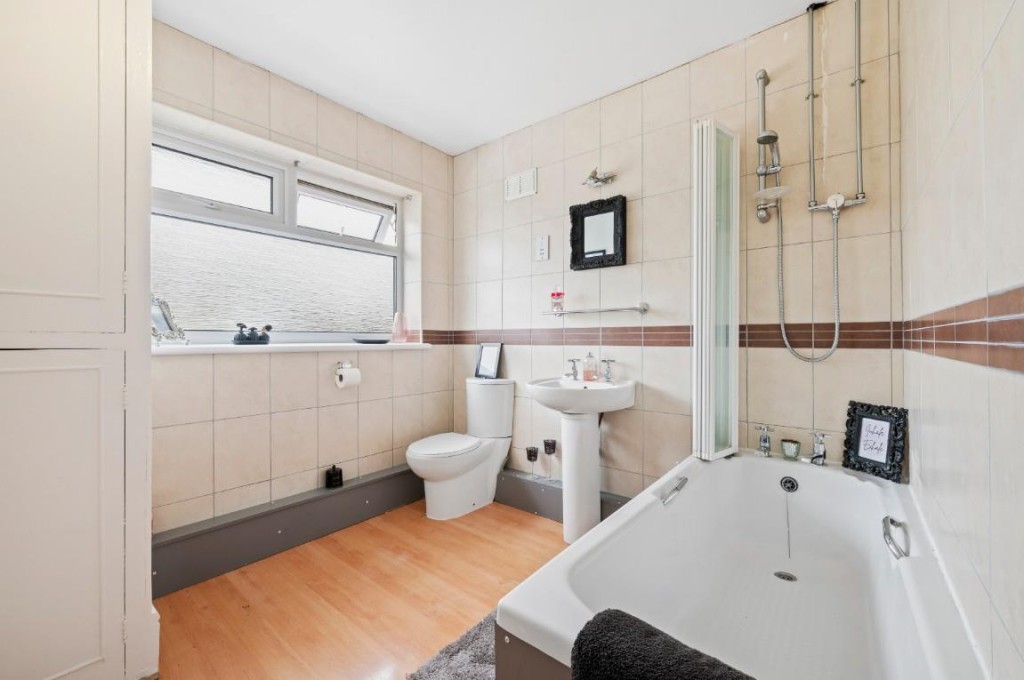 Braybrooke Road, Desborough, 4 bedroom, House SemiDetached