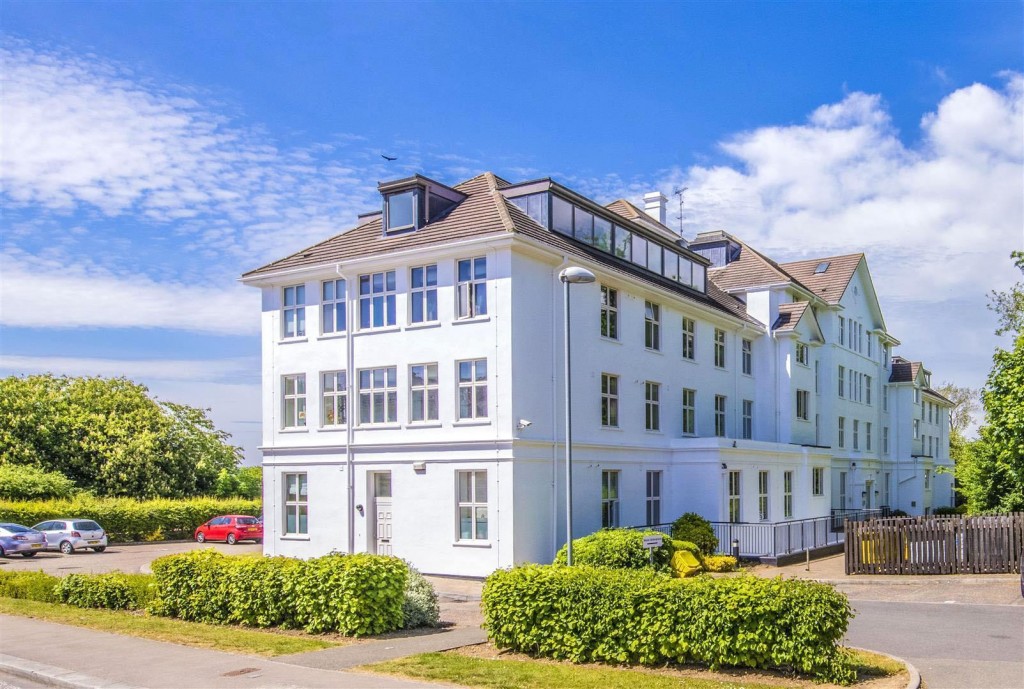 Berrywood Drive, Northampton, 2 bedroom, Flat