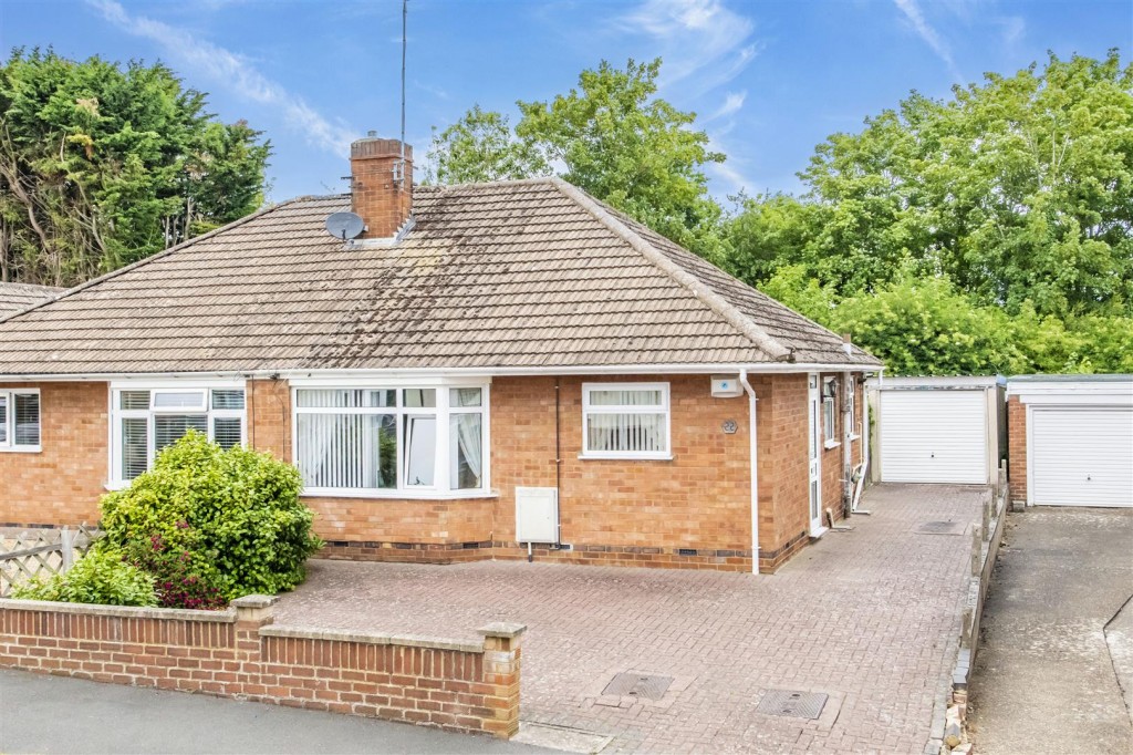Coniston Road, Kettering, 2 bedroom, Bungalow