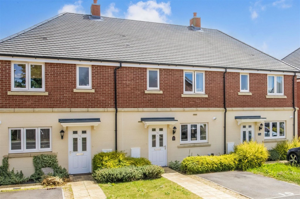 ** SHARED OWNERSHIP ** Poppy Drive, Raunds, Wellingborough, 2 bedroom, House Mid Terrace