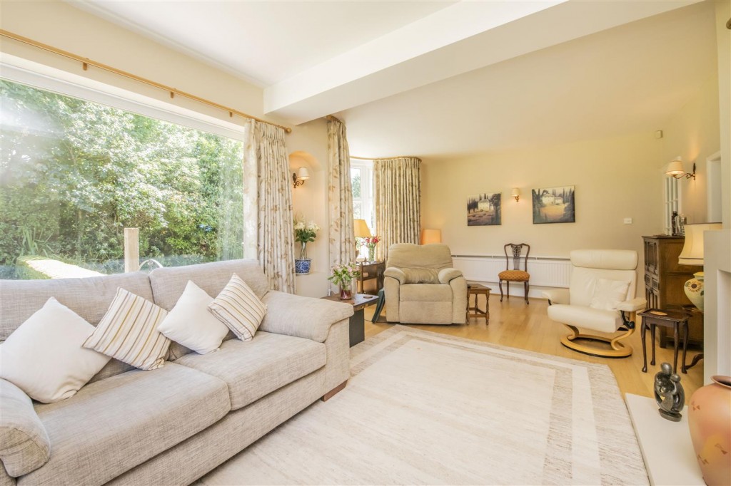 Bell Hill, Finedon, Wellingborough, 4 bedroom, House Detached