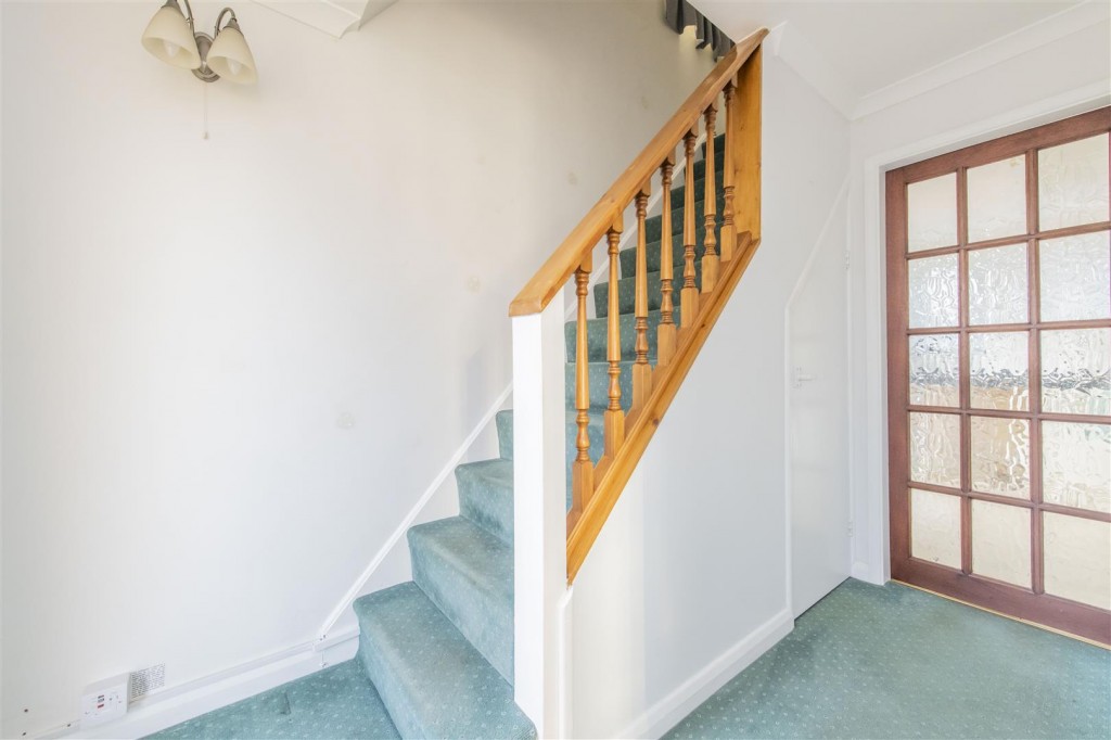 Sherwood Drive, Barton Seagrave, Kettering, 3 bedroom, House SemiDetached