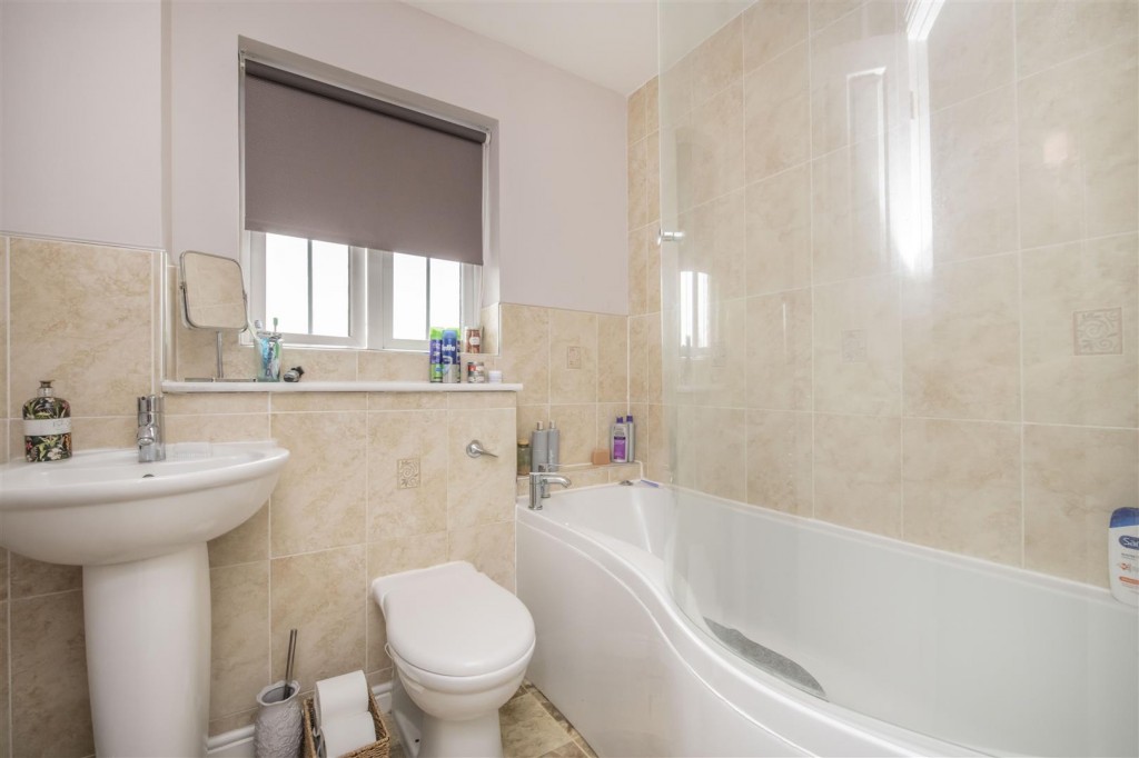 Walkers Way, Wootton, Northampton, 4 bedroom, House Detached