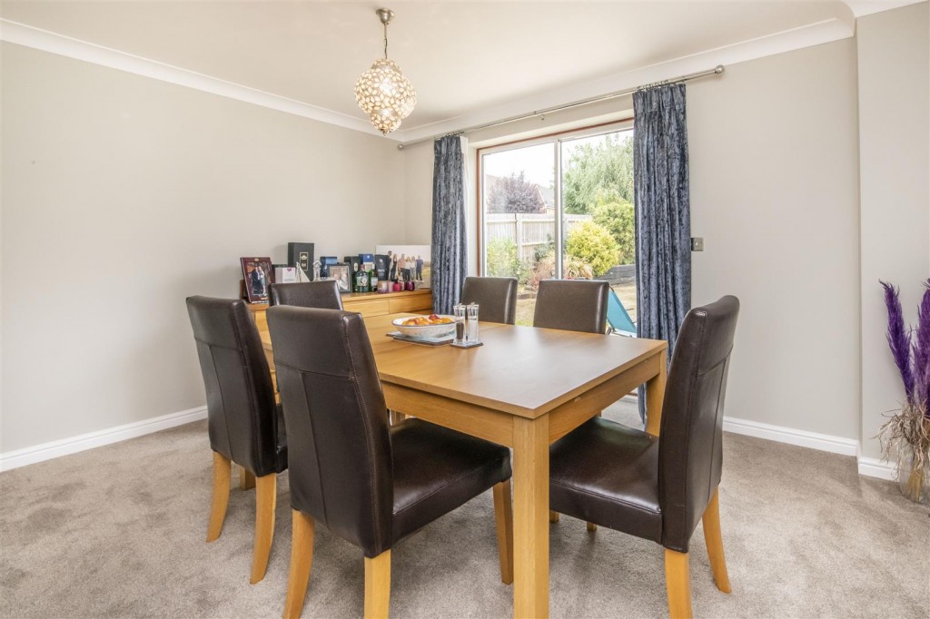 Walkers Way, Wootton, Northampton, 4 bedroom, House Detached