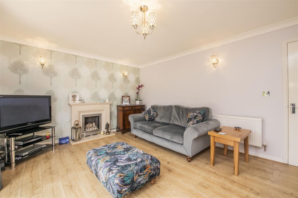 Walkers Way, Wootton, Northampton, 4 bedroom, House Detached