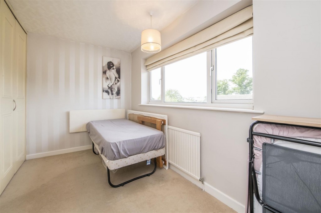 Pennine Way, Kettering, 3 bedroom, House SemiDetached